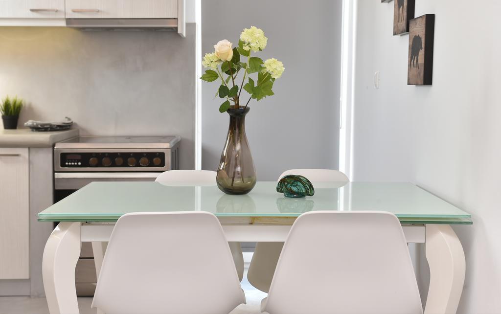 パロス島The Local Houseアパートメント エクステリア 写真