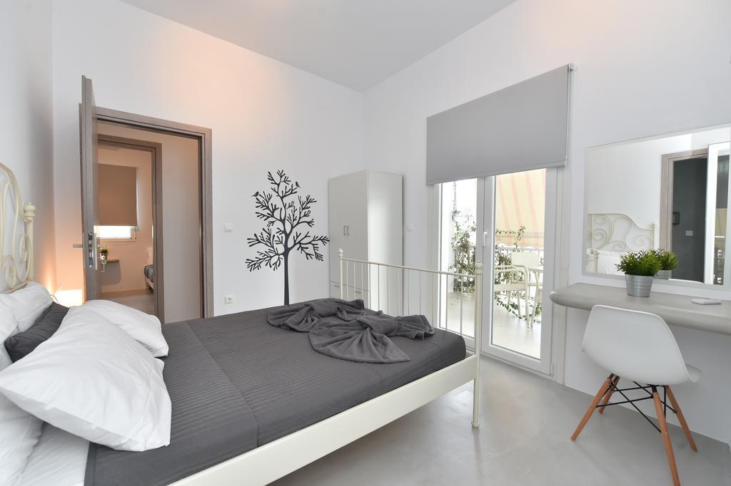 パロス島The Local Houseアパートメント エクステリア 写真